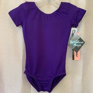 BODY WRAPPERS Girls Short Sleeve Scoop Neck Leotard PURPLE